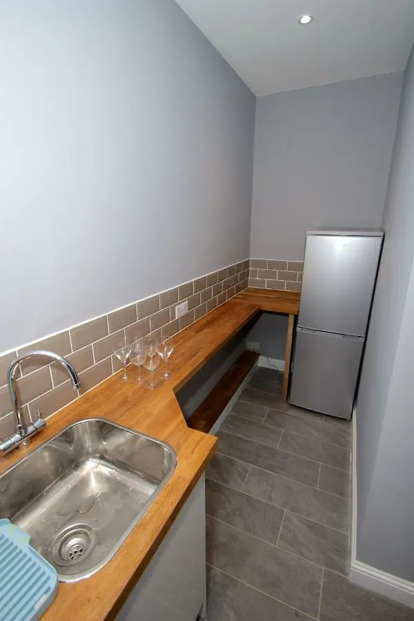 Отель 43 Flat 9 Montgomery Street Эдинбург Апартаменты