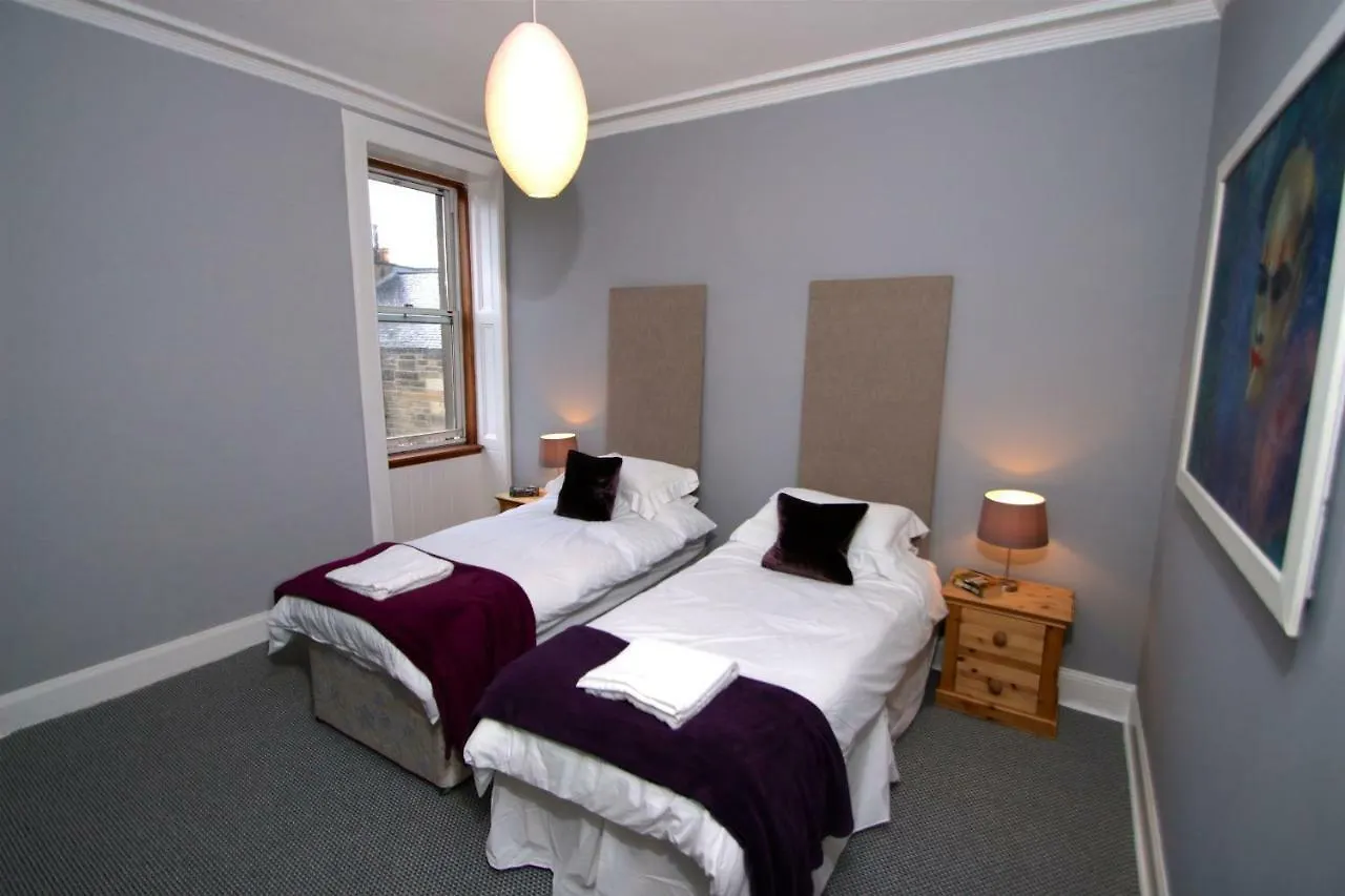 Отель 43 Flat 9 Montgomery Street Эдинбург Апартаменты