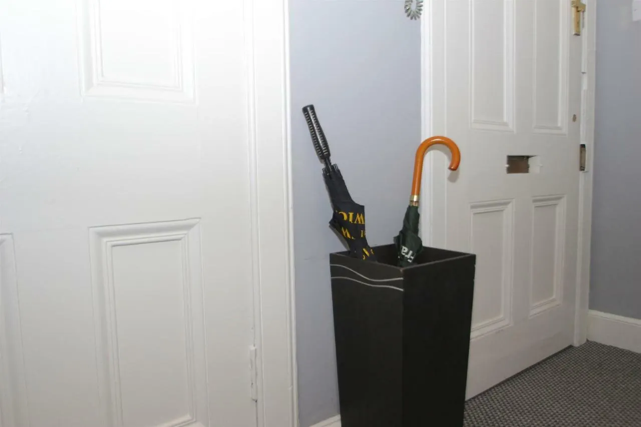 Отель 43 Flat 9 Montgomery Street Эдинбург Великобритания