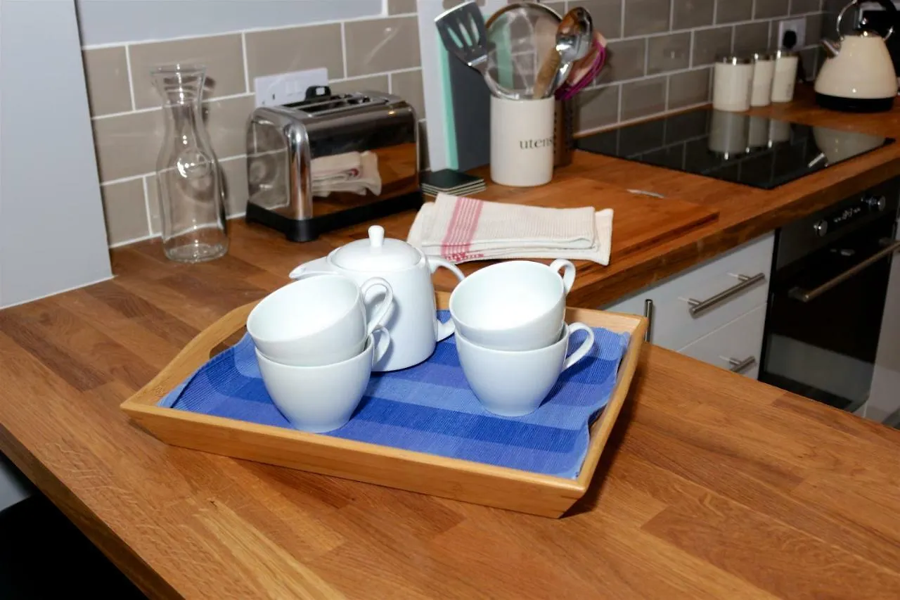 43 Flat 9 Montgomery Street Hotel Edinburgh Apartment